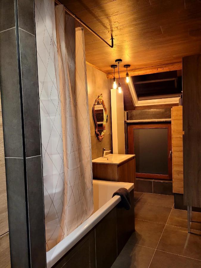 Chez Claude Appartement Cozy Climatise Pour 4 Personnes Tout Confort Ath Eksteriør bilde